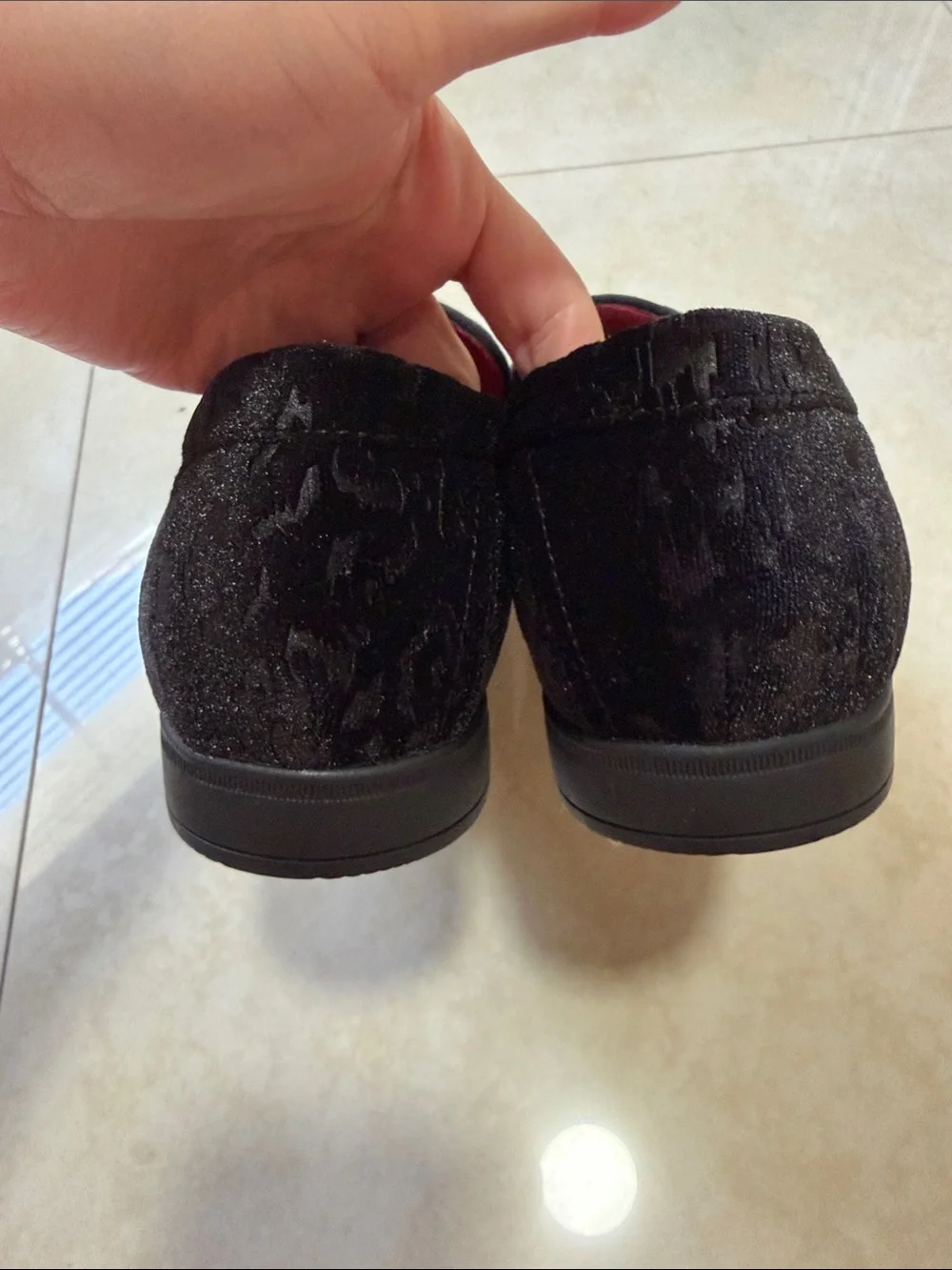 Big Kids Black Velvet Patterned Loafers
